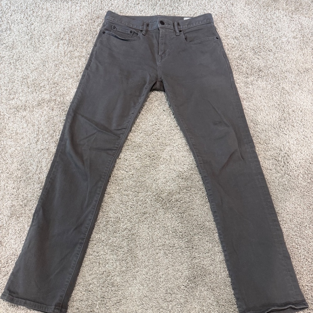 GAP Men’s Slim GapFlex Pants – Size 30x32 – Charcoal Gray